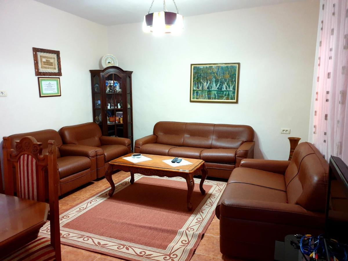 Vila Koltrina Shkoder Bagian luar foto